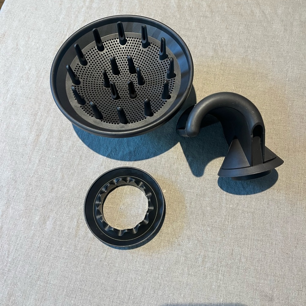 Black Hair Dryer Diffuser Attachment Set
